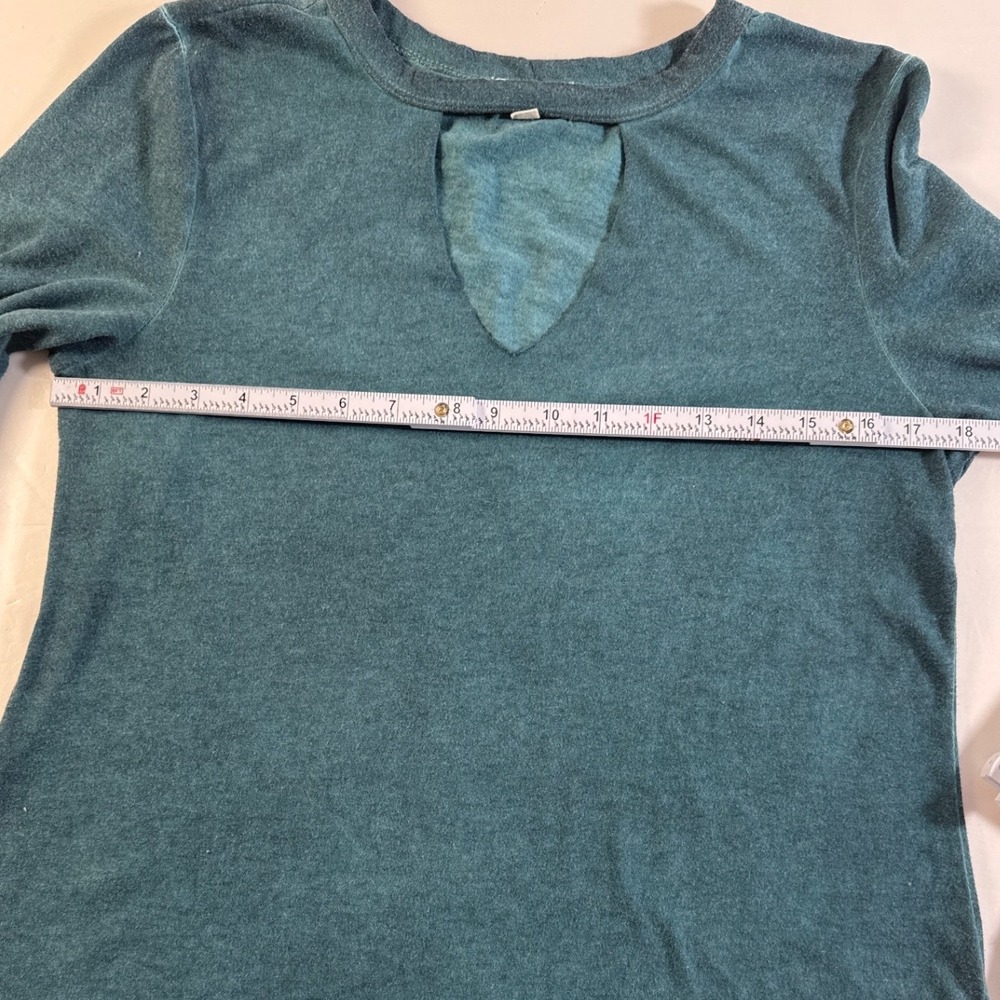 Ultra Flirt NY Women's Teal Long Sleeve Cutout Neck Tunic Top Size Large‎ - Picture 5 of 10